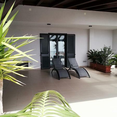 Appartamento Gambero Beach Санта-Тереза-ди-Рива Экстерьер фото