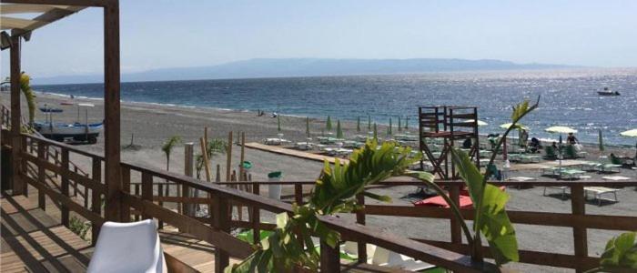 Appartamento Gambero Beach Санта-Тереза-ди-Рива Экстерьер фото