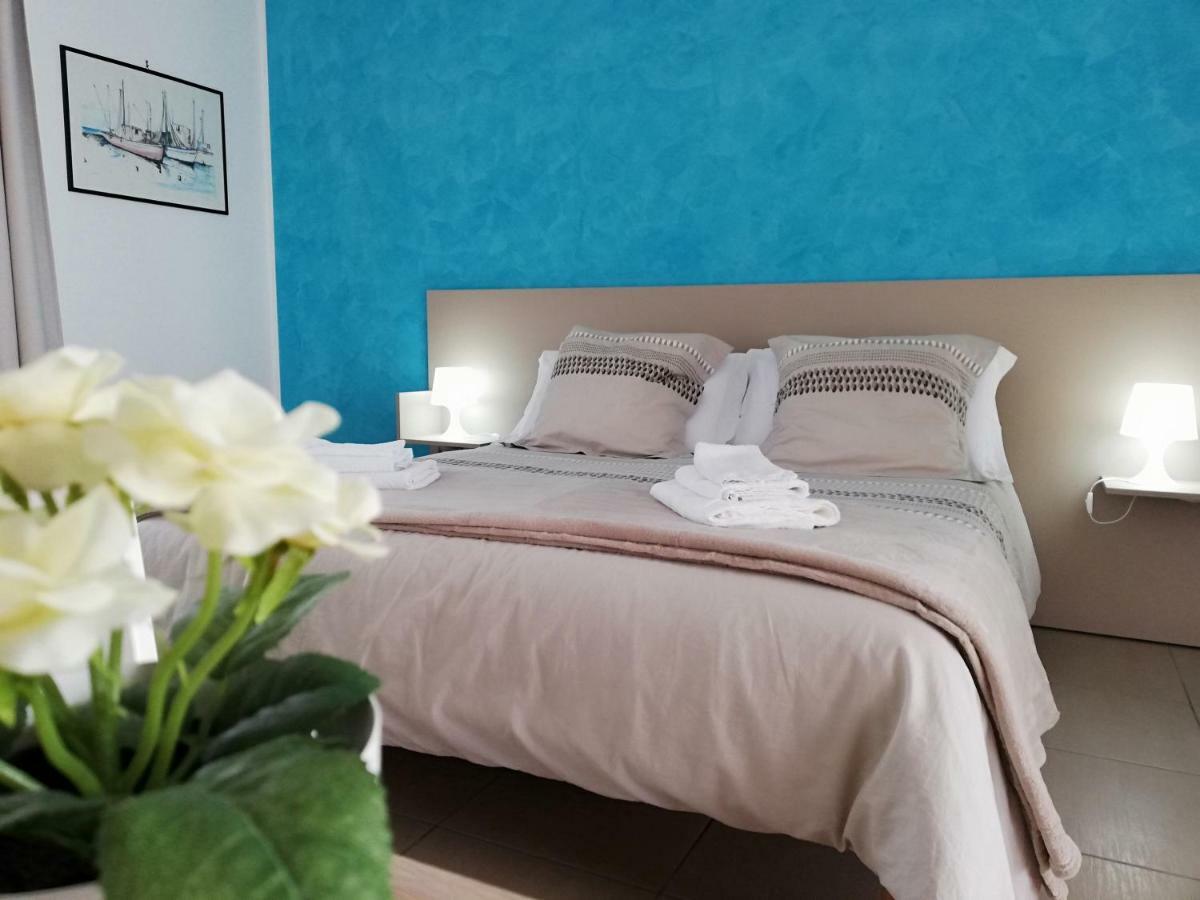 Appartamento Gambero Beach Санта-Тереза-ди-Рива Экстерьер фото